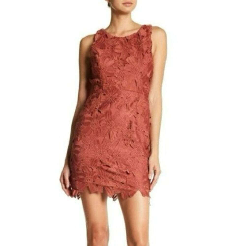 ASTR The Label Rust Floral Lace Sleeveless Dress ā Womenās M